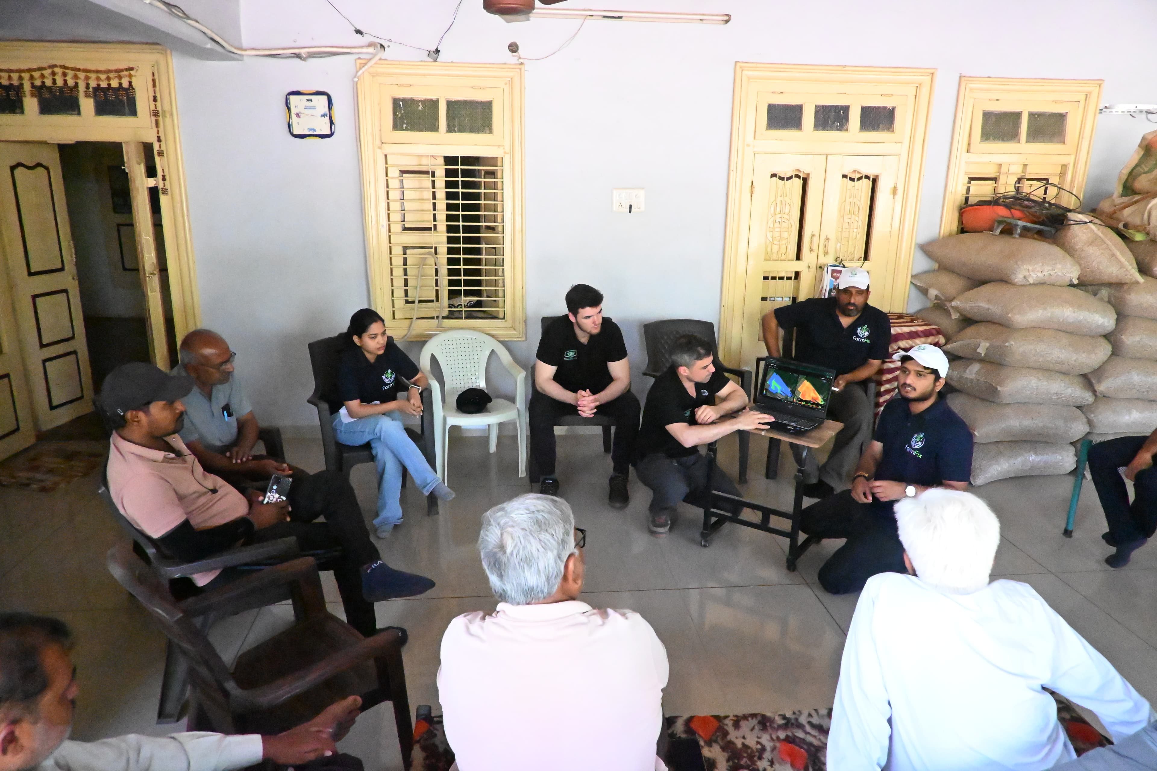 FarmFix farmer advisory session